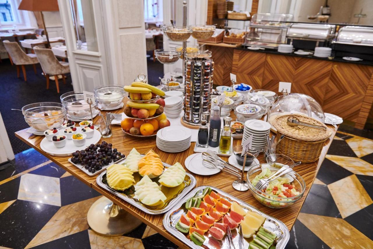 Ventana Hotel Praga Zewnętrze zdjęcie